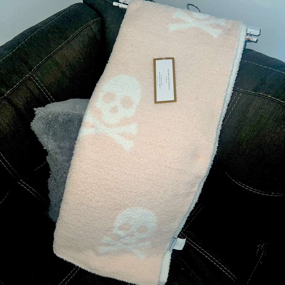Cupcakes and Cashmere Pink Skull Blanket